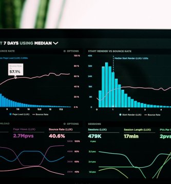 Comparativa de brokers y plataformas de trading en pantalla